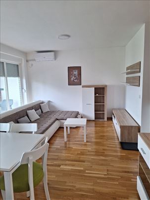 Komforan 2.0 stan u lepom okruženju 
