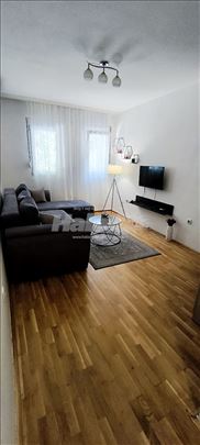Kompaktan  jednoiposoban stan na Vracaru 