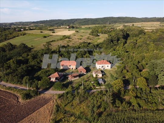 Na prodaju – Seosko domaćinstvo