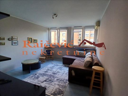 Novi Beograd, Blok 4, Pariske komune, 1.5, 37 m2