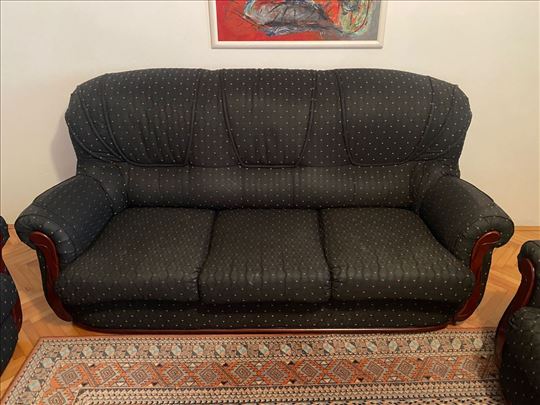 Odlično očuvan trosed, dvosed i fotelja 
