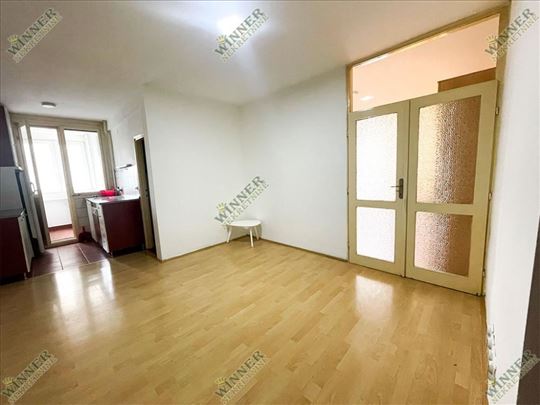 Polurenoviran dvoiposoban stan 61m² – Zemun, Sava 