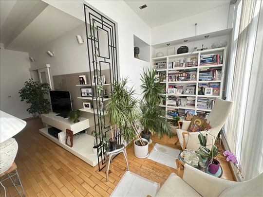 najbolja lokacija, odmah useljiv ID#3861