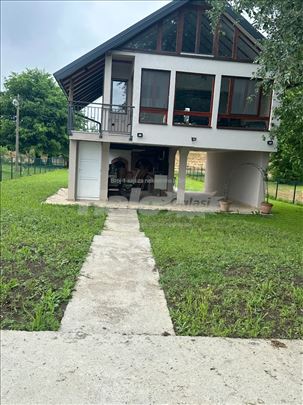 Beograd -Surcin kuca na Savi -sojenica