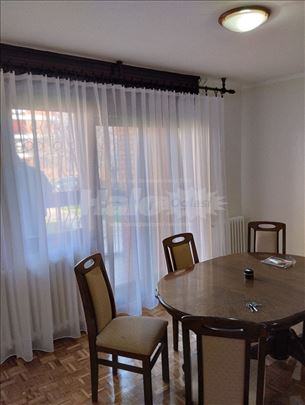 Dvosoban stan Novi Sad,Novo Naselje 114.000