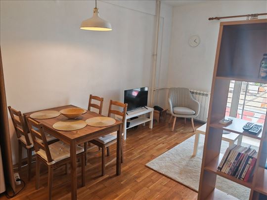 Južni bulevar, 1.5, 40m2, namešten, NOV