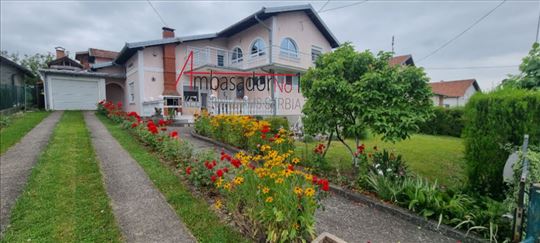 Sopot,Kosmaj, kuća 224m2, struktura 5+