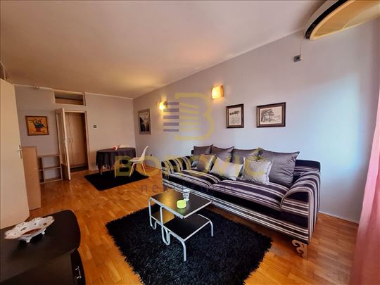 Vračar-Neimar, 41m2, odličan