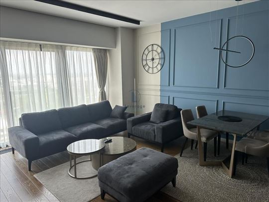 West 65 kula, 60 m2