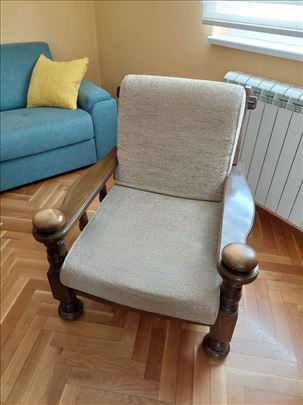 Fotelja polovna puno drvo masiv