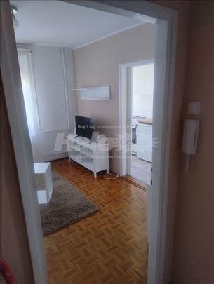 Izdajem garsonjeru u Novom Sadu 