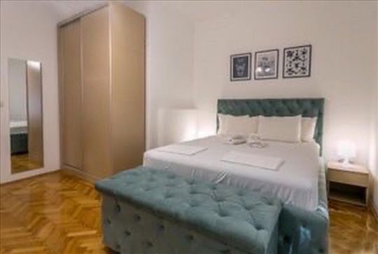 Trg Republike,  Dositejeva, 57m2, renoviran