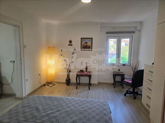 35m2, Donji Dorćol, Venizelosova