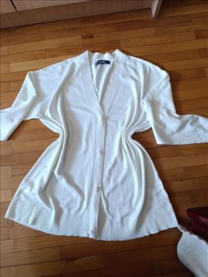 Džemper za punije dame novo