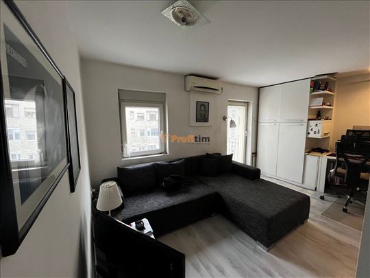 Hram Svetog Save, 0,5, 24m2+terasa 56m2, opremljen