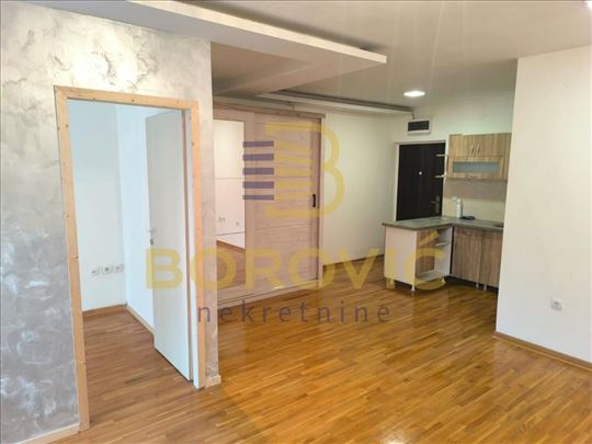 Slavujev venac, 35m2, odličan