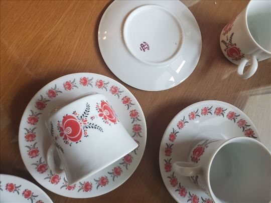 6 malih šolja za kafu