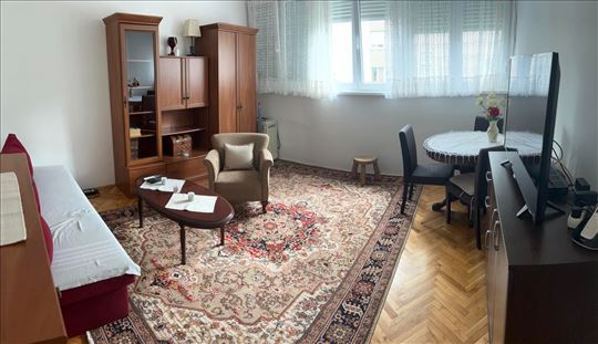 Banovo brdo, Toše Jovanovića, 1.0, 3/4 sprat