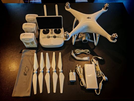 Dron DJI Phantom 4 Pro Plus