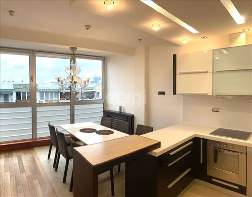 Ekskluzivna ponuda – Luksuzni penthouse dupleks