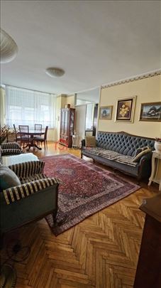 Heart of Belgrade. Bright. Spacious. Parking