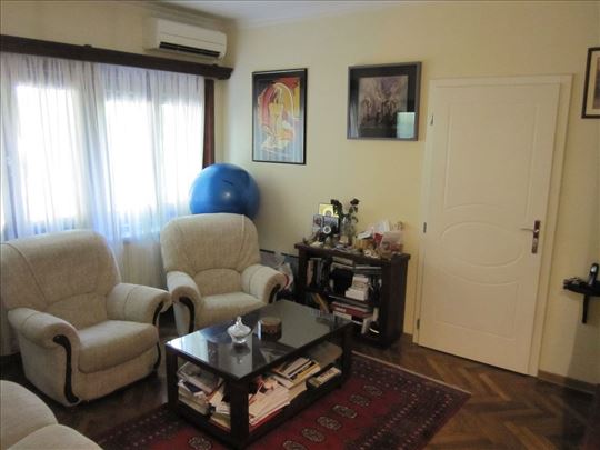 Renoviran 2.0 stan kod Partizanovog stadiona, 48m2