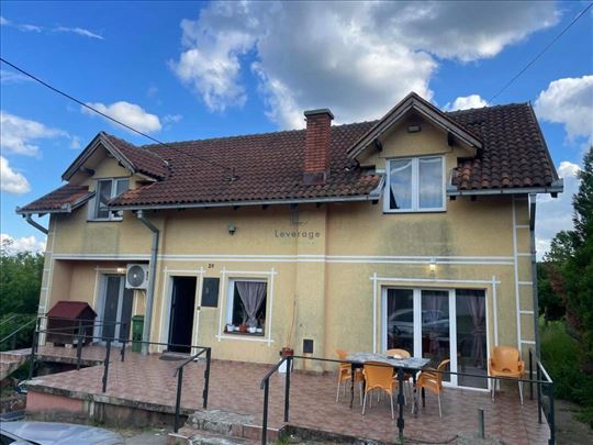 Veliki Borak, 180 m2