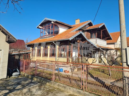 Aranđelovac, kuća 154 m2