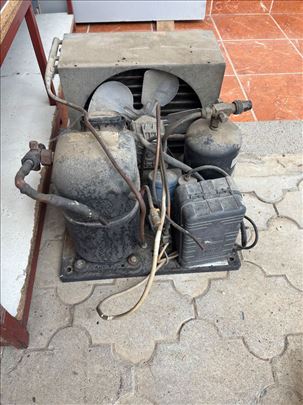Motor za rashladnu vitrinu 