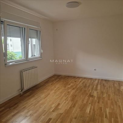 Zemun - Prvomajska - Lux stan u  novogradnji ID#50