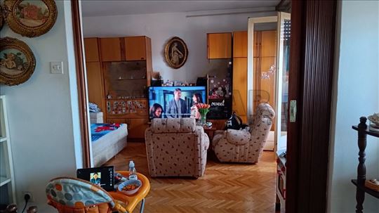 Izdaje se stan u Leskovcu