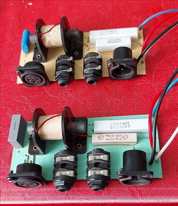 yamaha dvosistemske skretnice razglas tip