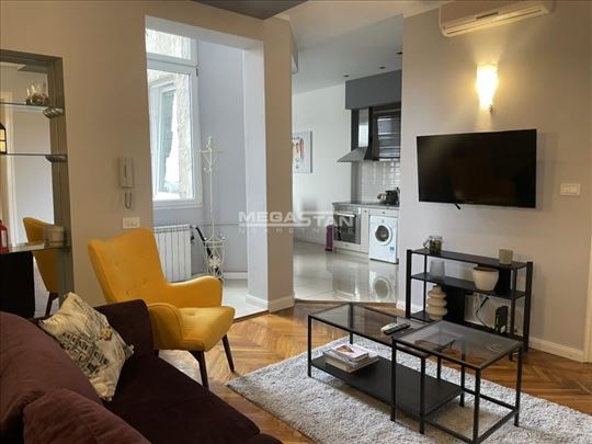 3.0 Dorćol, renoviran, lux salonac
