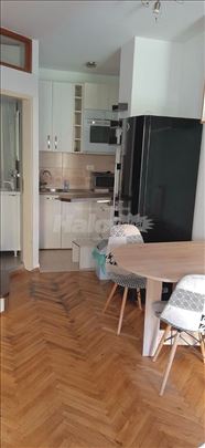 Izdajem mini duplex na Zvezdari