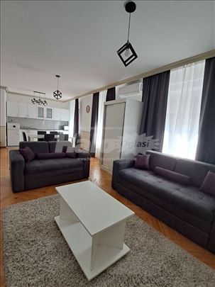 Lux stan kod hrama Sv. Save