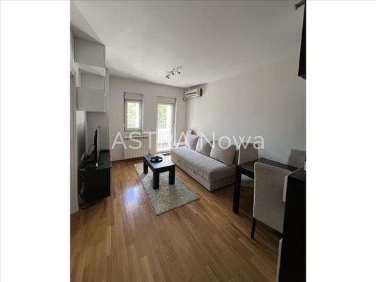 Miklošićeva, 1.5 stan