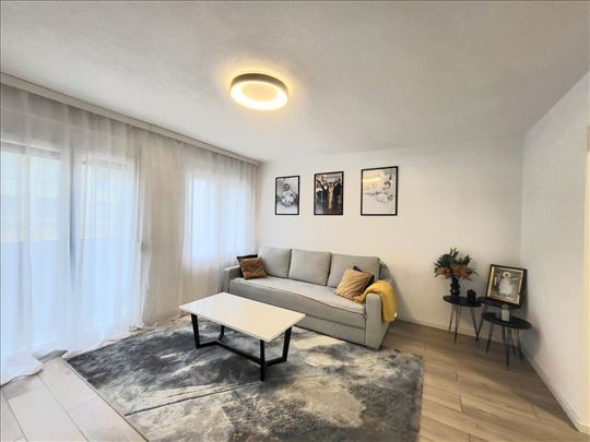 Palata pravde, renoviran, lepo sređen, ID 24373
