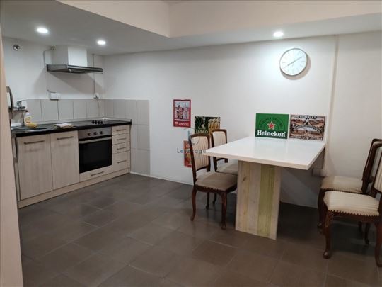 Savski Venac, Savska, 43 m2