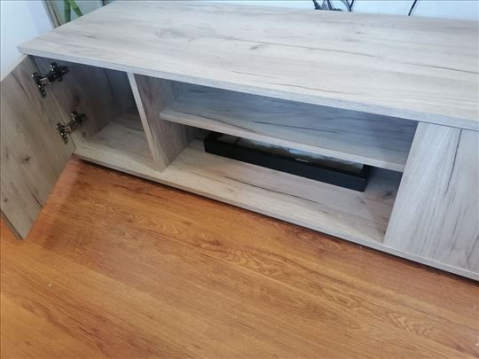 TV komoda 