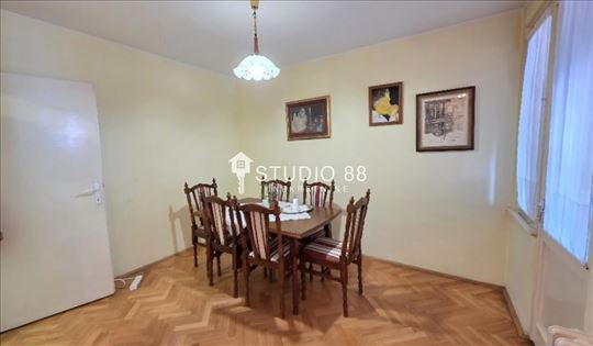 Zrenjanin, Lesnina, Stan, 2.0, 53m2