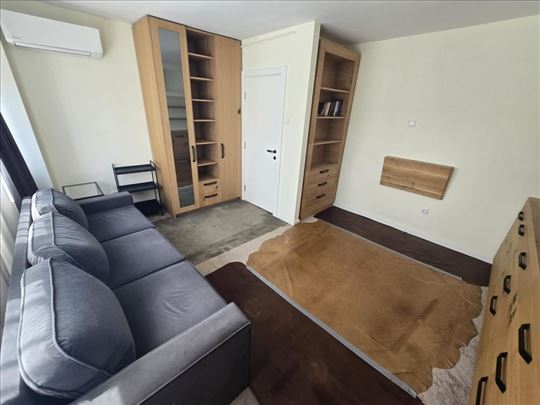 Blok 33, 2.0 renoviran,useljiv ID#18439