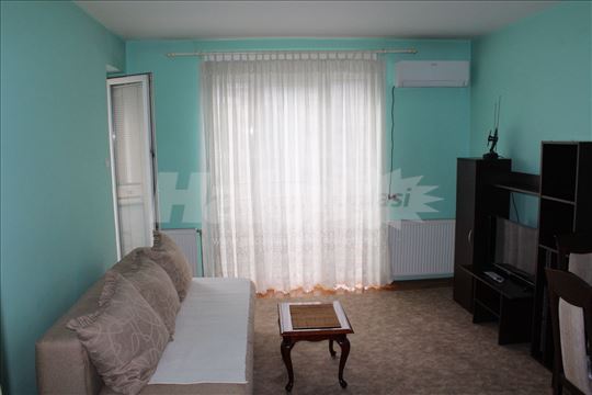 Izdaje se  garsonjera  25m2– Nova Detelinara