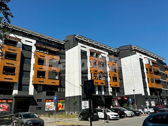 Izdajem lux stan 88 kvadrata. Pančevo, Strelište