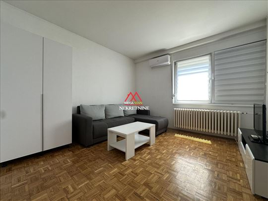 Jednoiposoban stan - 40m2 - Železnička stanica