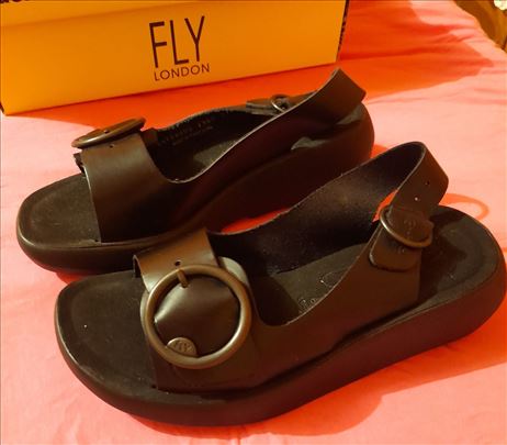 Sandale Fly, potpuno nove