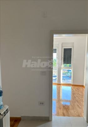 Stan 85m^2, centar, stari grad