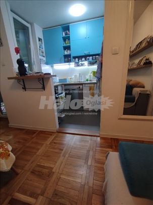 Voždovac Zaplanjska  Jerković TIP TOP Uknjižen