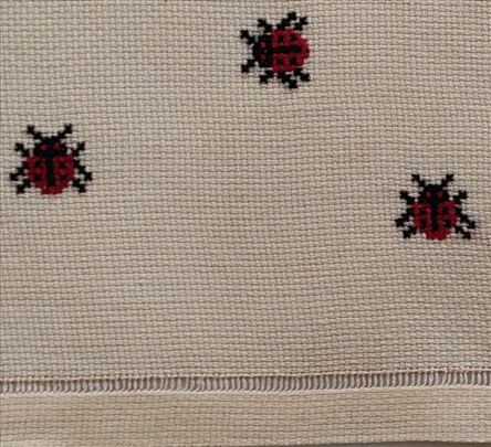 Ako volite bubamare miljeji rucni rad  36x35 cm 
