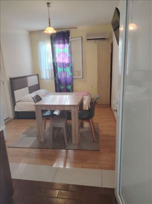 Crna Gora, Bar, apartman
