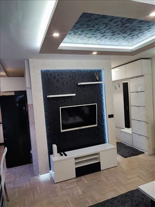 Crveni krst, novogradnja, odličan, ID 24387
